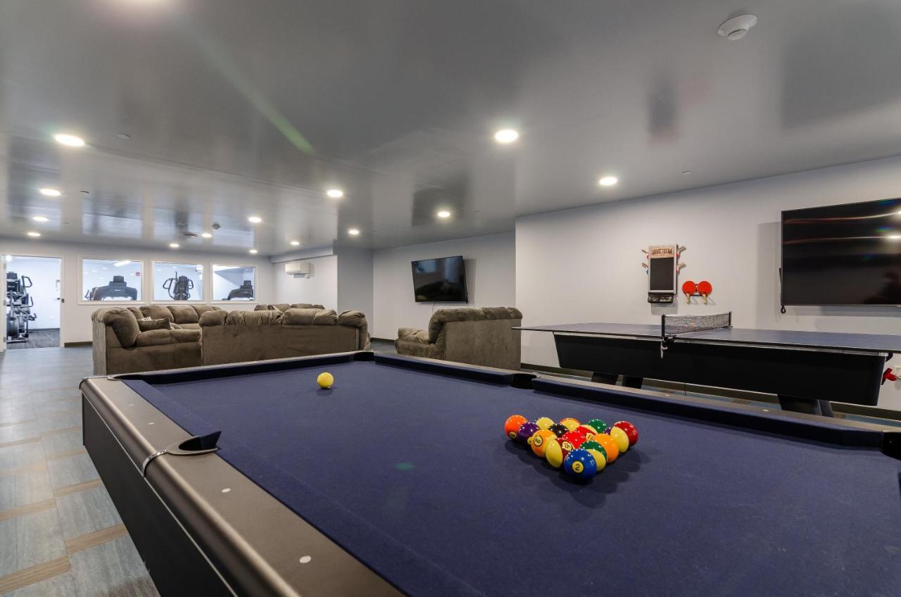 Grand Monarch! Best For Extended Stays! Johnson City Екстериор снимка